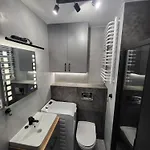 Handy - Mieszkania Na Doby W Centrum Rzeszowa *