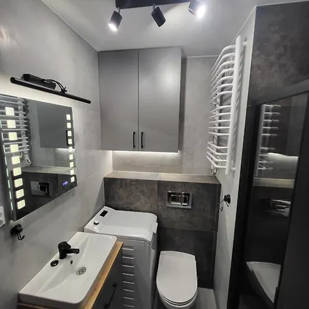 Handy - Mieszkania Na Doby W Centrum Rzeszowa *